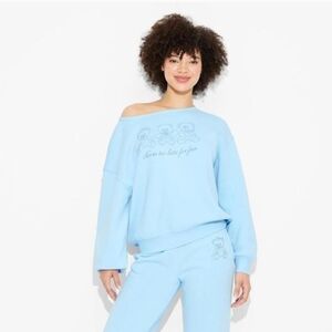 Zoe+Liv Women's Teddy Bear Graphic Sweatshirt